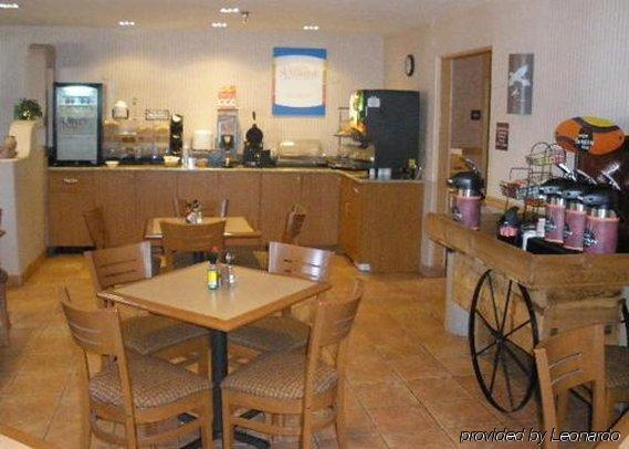 Wingate By Wyndham Los Alamos Restoran gambar